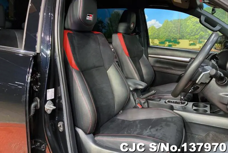Toyota Hilux in Black for Sale Image 10
